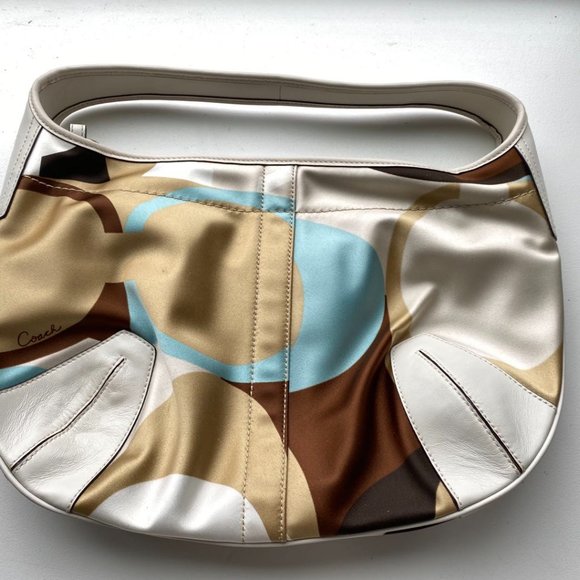 Ergo M0668-10781 Tan and Blue Multi-print Sateen with Leather Trim Hobo Bag - Picture 4 of 11